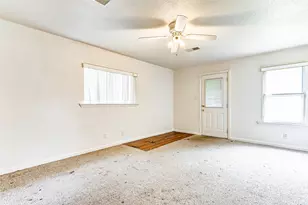 126 Margie Ln, Houston, TX 77037 - Photo 21