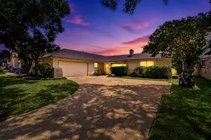 3415 W Creek Club Dr, Missouri City, TX 77459 - Photo 9
