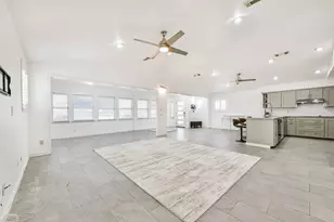 1823 Tiki Dr, Galveston, TX 77554 - Photo 9