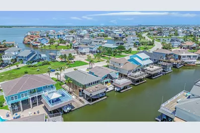 1823 Tiki Drive, Galveston, TX 77554 - Photo 43