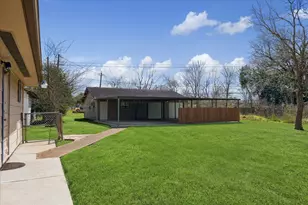 9706 Carmalee St, Houston, TX 77075 - Photo 31