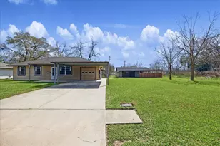 9706 Carmalee St, Houston, TX 77075 - Photo 5