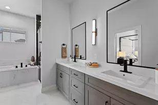 9216 Washington Hts St, Houston, TX 77063 - Photo 21
