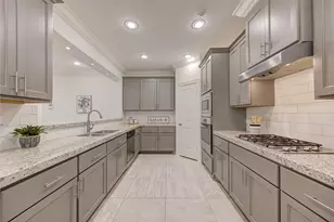 13605 Teal Bluff Ln, Houston, TX 77077 - Photo 25