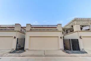 13605 Teal Bluff Ln, Houston, TX 77077 - Photo 33