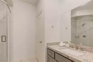 13605 Teal Bluff Ln, Houston, TX 77077 - Photo 35