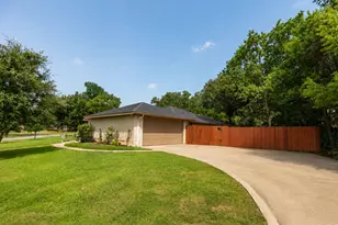 116 Briarwood Ln, Bellville, TX 77418 - Photo 15