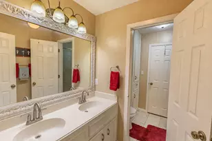 116 Briarwood Ln, Bellville, TX 77418 - Photo 5