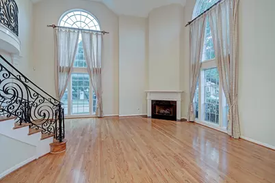 5365 Lampasas Street, Houston, TX 77056 - Photo 9