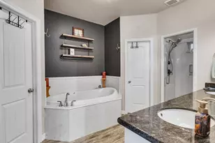 155 Horse Shoe Trail, Angleton, TX 77515 - Photo 11