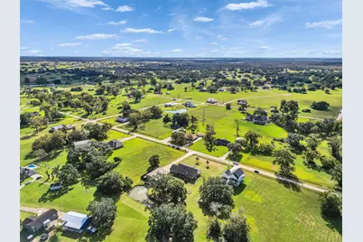 155 Horse Shoe Trail, Angleton, TX 77515 - Photo 27