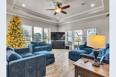 155 Horse Shoe Trail, Angleton, TX 77515 - Photo 5