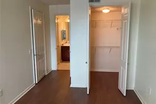 7575 Kirby Dr, Houston, TX 77030 - Photo 13