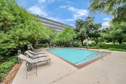 5050 Ambassador Way #306, Houston, TX 77056 - Photo 7