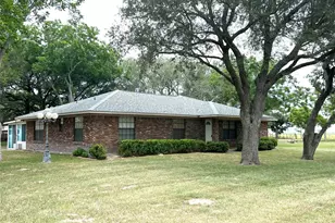 1518 Co Rd 307, El Campo, TX 77437 - Photo 3