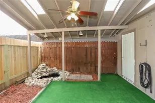 840 Threadneedle St, Houston, TX 77079 - Photo 29