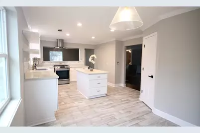 7827 Zilonis Court, Jersey Village, TX 77040 - Photo 3