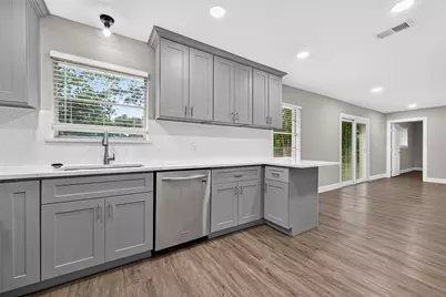 411 Cole Street, Webster, TX 77598 - Photo 9