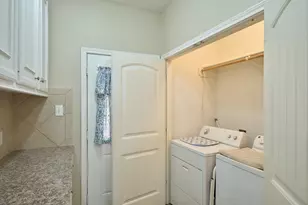 11359 Burning Tree Dr, Montgomery, TX 77356 - Photo 15