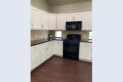 951 Oak Terrace Drive, Conroe, TX 77378 - Photo 5