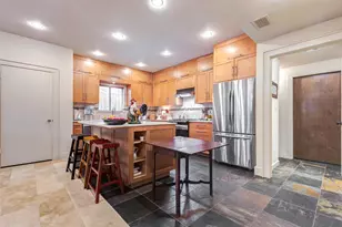 2327 Briar Branch Dr, Houston, TX 77042 - Photo 9