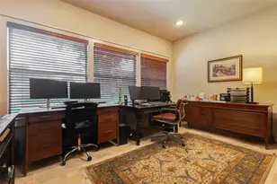 2327 Briar Branch Dr, Houston, TX 77042 - Photo 19