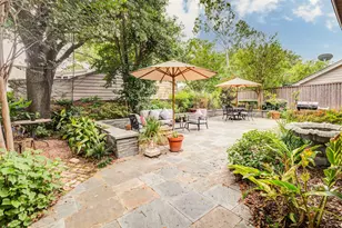 2327 Briar Branch Dr, Houston, TX 77042 - Photo 41