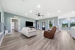 927 Aggie Ave, Livingston, TX 77351 - Photo 11