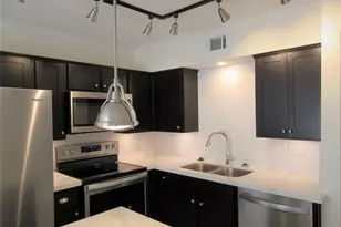 300 Pecore St, Houston, TX 77009 - Photo 3