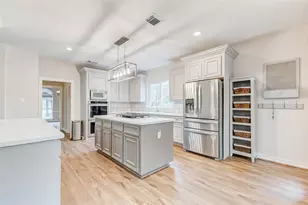 8819 Aubrey Ln, Richmond, TX 77469 - Photo 11