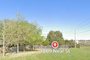 1809 Neal St, Navasota, TX 77868 - Photo 1