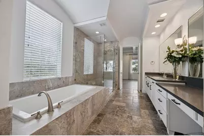 1208 Welch Street, Houston, TX 77006 - Photo 5