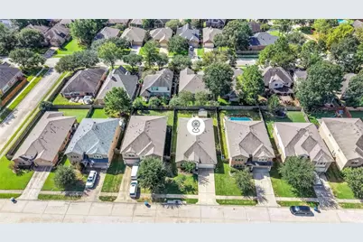 143 Meadow Valley Drive, Conroe, TX 77384 - Photo 5