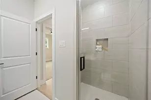 8303 Venus St, Houston, TX 77088 - Photo 35