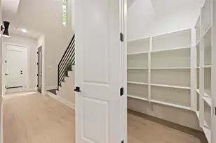 8303 Venus St, Houston, TX 77088 - Photo 15