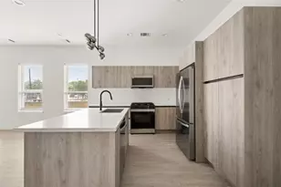 107 Tolima Dove St, Houston, TX 77018 - Photo 13