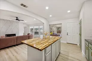 12624 Twisted Briar Ln, Austin, TX 78729 - Photo 19