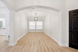 12624 Twisted Briar Ln, Austin, TX 78729 - Photo 9