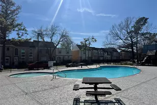11002 Hammerly Blvd, Houston, TX 77043 - Photo 23