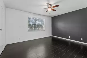 11002 Hammerly Blvd, Houston, TX 77043 - Photo 15