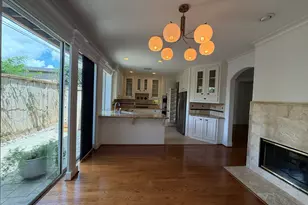 1315 Whispering Pines Dr, Houston, TX 77055 - Photo 9