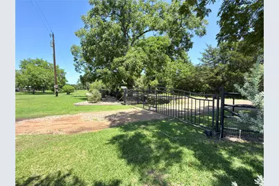 5030 Frenzel Road, Round Top, TX 78954 - Photo 3
