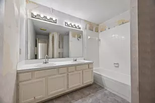 6810 Knoll Park Dr, Sugar Land, TX 77479 - Photo 27