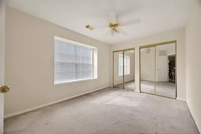 6810 Knoll Park Drive, Sugar Land, TX 77479 - Photo 25