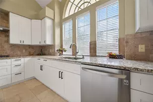 6810 Knoll Park Dr, Sugar Land, TX 77479 - Photo 13