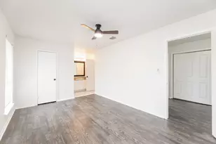 1902 Avenue B, Katy, TX 77493 - Photo 17