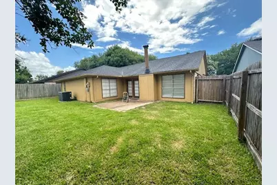 3315 Honey Creek Drive, Houston, TX 77082 - Photo 9