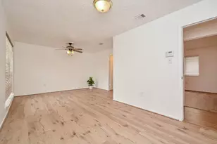 3315 Honey Creek Dr, Houston, TX 77082 - Photo 37