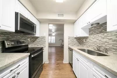 515 Tallowood Road #60, Houston, TX 77024 - Photo 11
