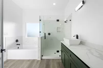1310 Duff Lane, Houston, TX 77022 - Photo 21